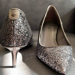 MICHAEL Michael Kors Claire Pump Kitten Heels Glitter Gunmetal Grey Size 5M